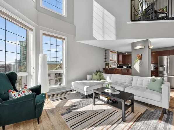 108 SW 15th Ave SE #701, Calgary, AB T2G 5R9