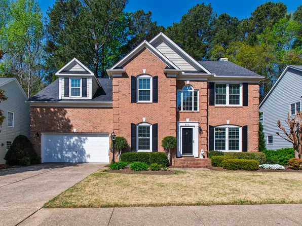 8901 Braceridge Rd, Raleigh, NC 27613
