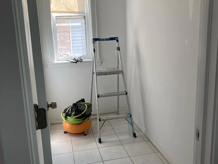 4457 W Ainslie St #1 — Photo 3