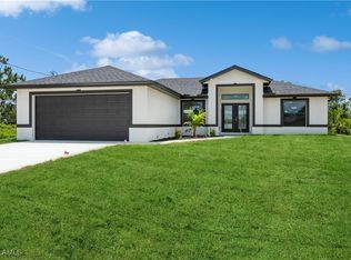 1619 Dixie Ave, Lehigh Acres, FL 33972