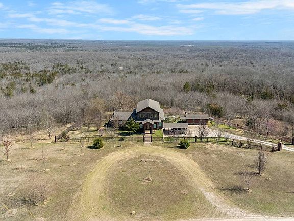 2nd image of 918 Riverbluff Rd