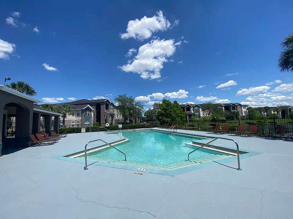 Pointe Vista Apartments