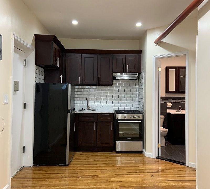 1st image of 437 E 22nd St APT 1S