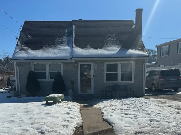 377 Glen Hills Road, Meriden, CT 06451