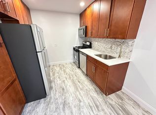 3255 Randall Ave APT LB, Bronx, NY 10465