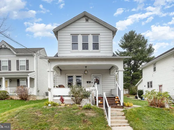 207 S 18th St, Camp Hill, PA 17011