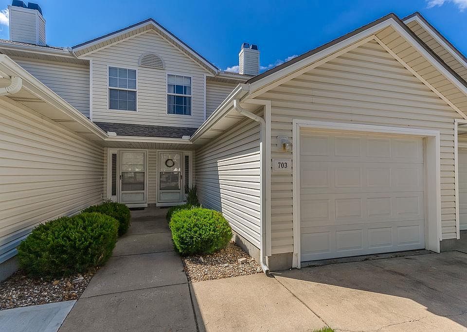 1st image of 703 SE 14th St #142C