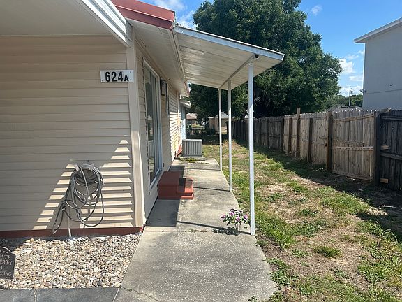 5th image of 624 Lemon Ave #A