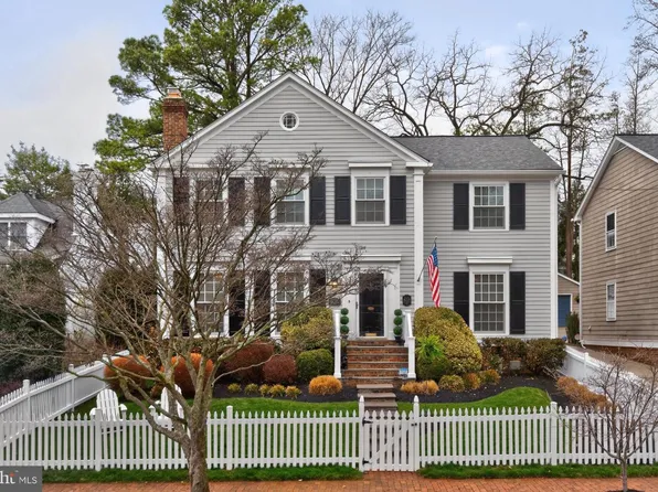 10206 Kensington Pkwy, Kensington, MD 20895