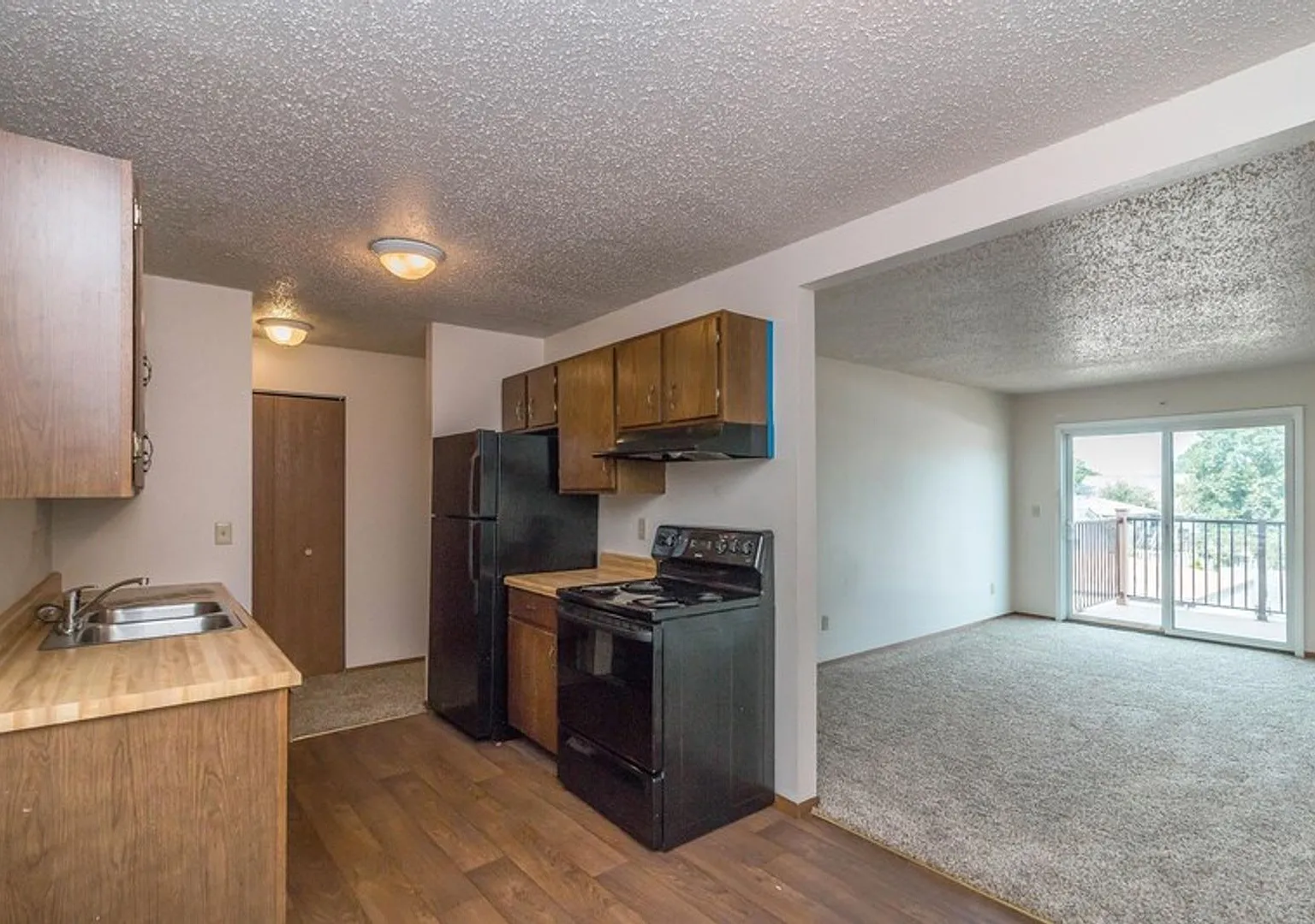 City Walk Apartments — Photo 2