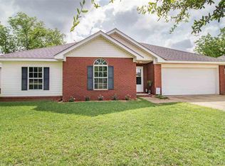 70 Miller Rd, Cowarts, AL 36321