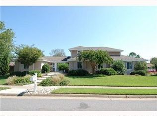 805 Old Cutler Rd, Virginia Beach, VA 23454