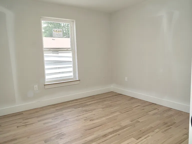 717 N 8th St #2 — Photo 6
