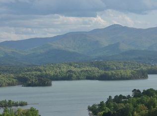 53 Chatuge Hts, Hayesville, NC 28904