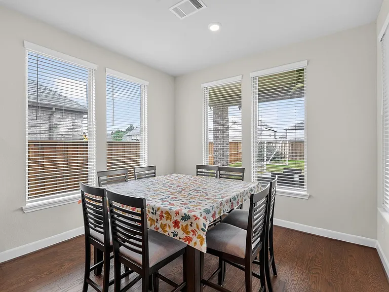 8110 Copper Rock Dr — Photo 18