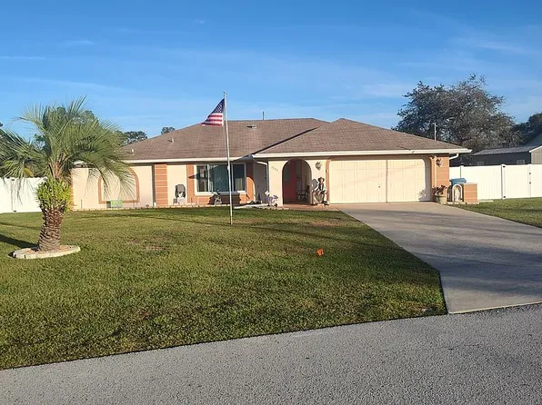 3224 Ambassador Ave, Spring Hill, FL 34609