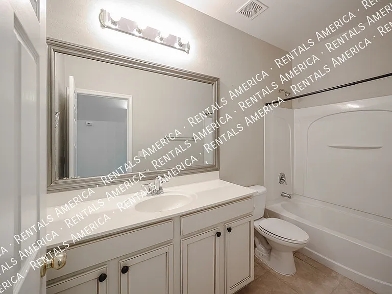 16926 W Nottingham Way — Photo 13