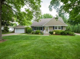 7305 E Franklin Cir, Eden Prairie, MN 55346