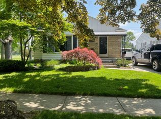 1944 Brookwood Ave, Royal Oak, MI 48073