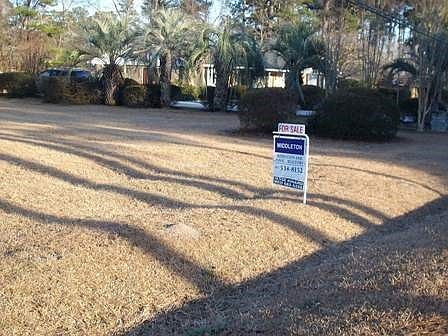 2nd image of 334 Woodlawn Dr