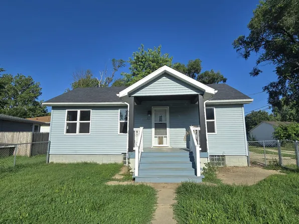 713 S Creve Coeur Ave, Creve Coeur, IL 61610