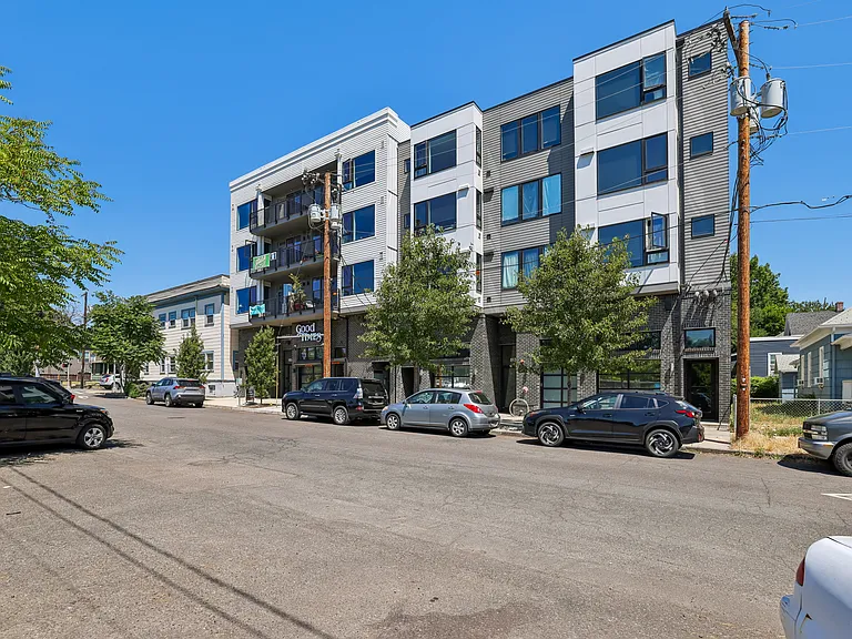 Wheelhouse Lofts 2 — Photo 127