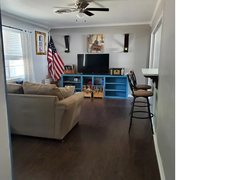 2104 Brantley Ave — Photo 5