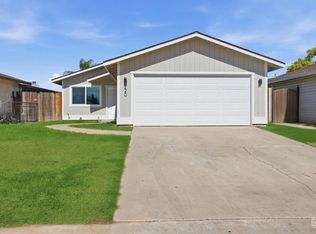 220 Wooner Dr, Arvin, CA 93203