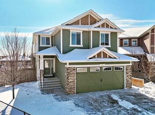 18 N Mount Rae Pl, Okotoks, AB T1S0P1