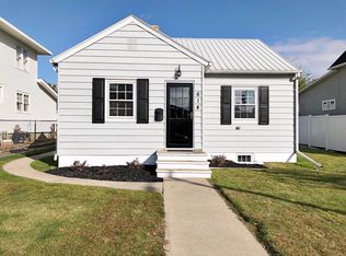 614 1st Ave E, Williston, ND 58801