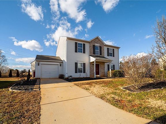2nd image of 4837 Yellow Locust Dr