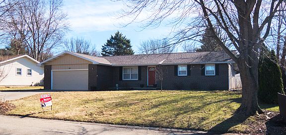 5th image of 907 Hillside Ct