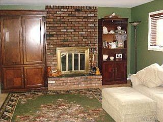 3rd image of 17 White Oak Dr