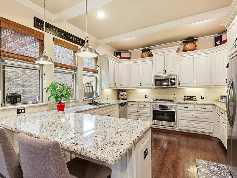 2512 Bill Moses Pkwy — Photo 16