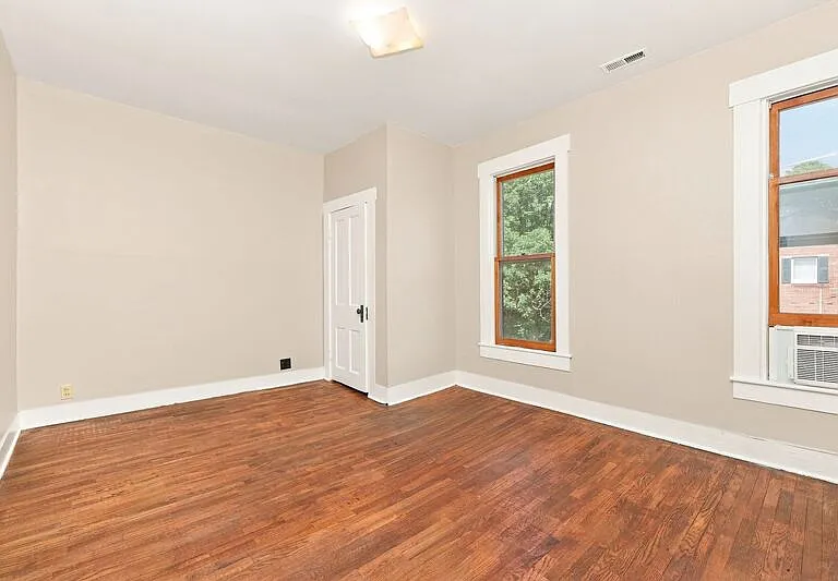 322-324 Bill Edwards Dr #322-1/2 — Photo 4