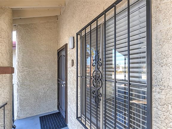 4th image of 4420 Rich Dr Unit D
