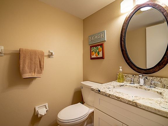 3rd image of 8705 Bay Ct