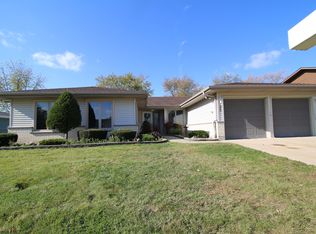 258 Crestwood Ln, Bloomingdale, IL