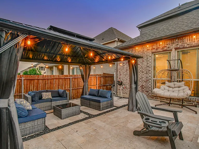 2626 Flat Bush Ave — Photo 49