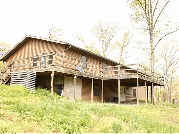 4th image of 206 Hillbilly Hill Trl