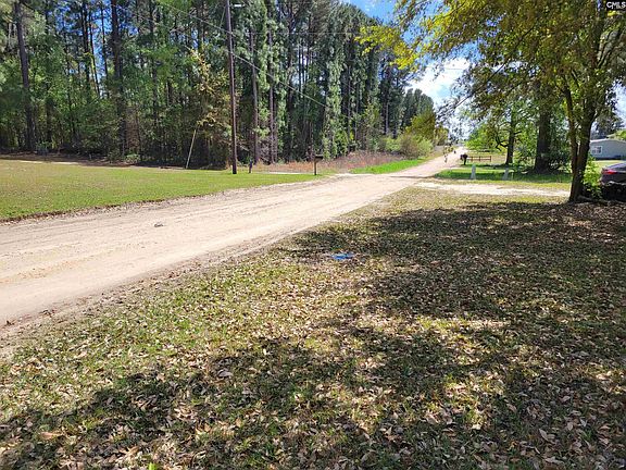 4th image of 151 Sandpit Ct