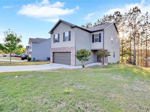 2nd image of 418 Lake Ridge Ln