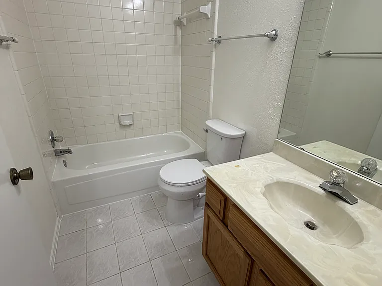 2312 Dalewood Ln — Photo 7