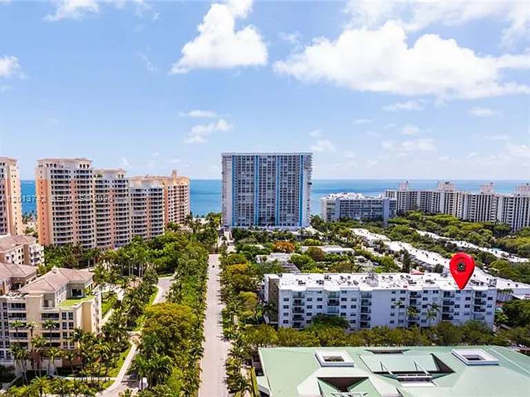 210 Sea View Dr #501 — Photo 21