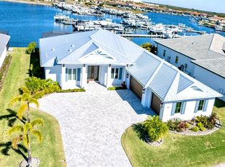 1818 4th St E, Palmetto, FL 34221