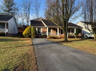 2045 Fieldale Pl, Harrisonburg, VA 22801