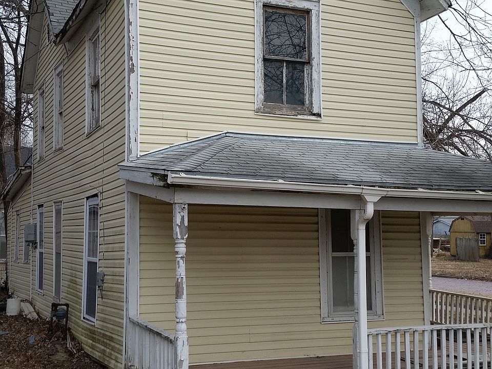 2nd image of 133 S Cedar St