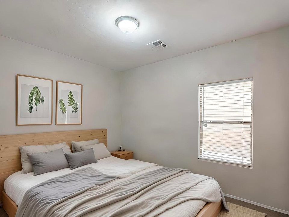 2nd image of 2082 E LIPIZZAN Drive