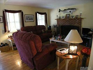 3rd image of 1200 Willow Dr