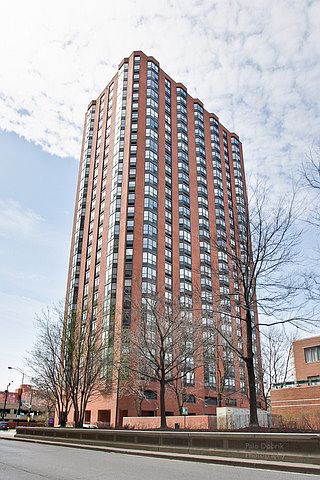 1st image of 899 S Plymouth Ct APT 2210